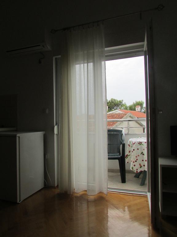 Apartmani I Sobe Grga Starigrad Paklenica Værelse billede