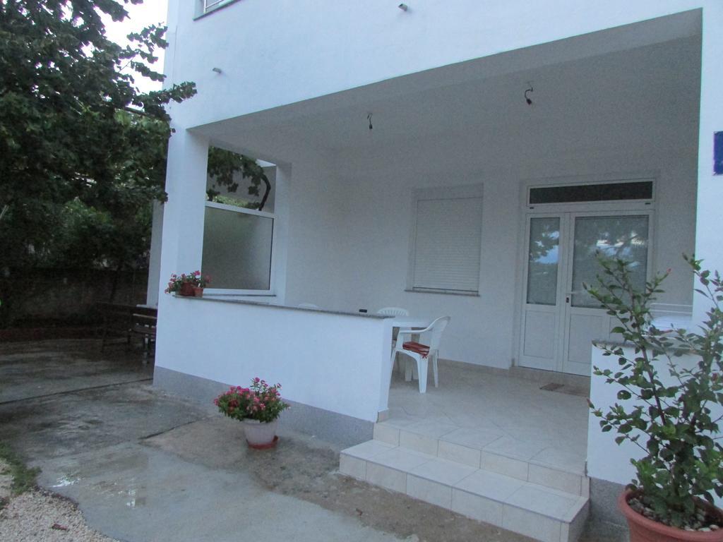 Apartmani I Sobe Grga Starigrad Paklenica Værelse billede