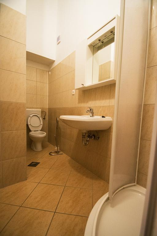 Apartmani I Sobe Grga Starigrad Paklenica Eksteriør billede