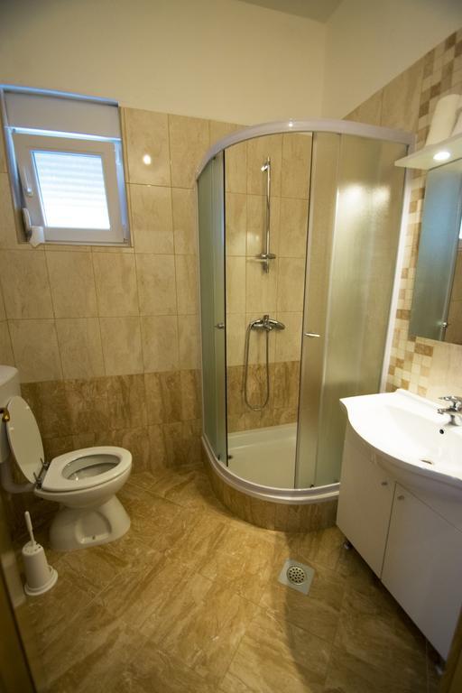 Apartmani I Sobe Grga Starigrad Paklenica Eksteriør billede